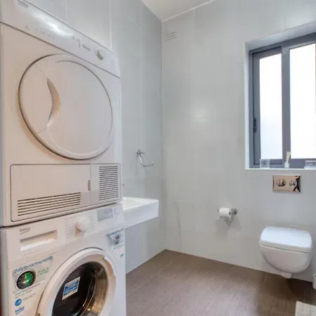 3br Family Near Balluta Bay - Balconies, Cot & High Chair Apartmán Sliema