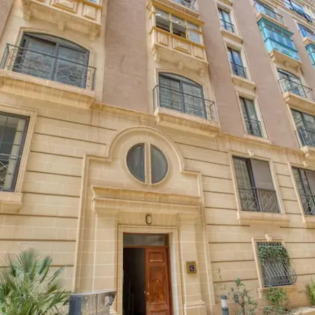 3br Family Near Balluta Bay - Balconies, Cot & High Chair